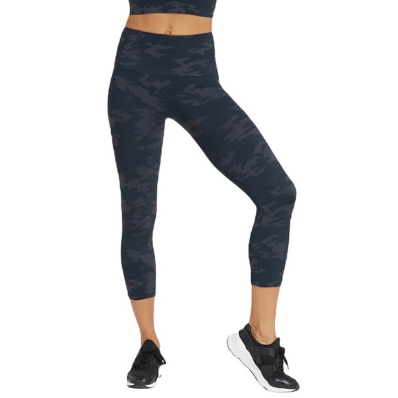 SPANX Pants - SPANX Look At Me Now Seamless Cropped Camo Athletic Leisure Leggings